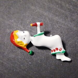 Vintage Christmas brooch